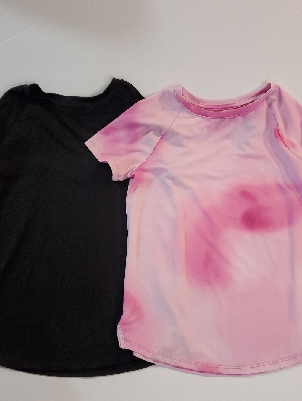 Girl's Athletic Tops Size 10-12 Black And Pink Tie Dye Short Sleeve